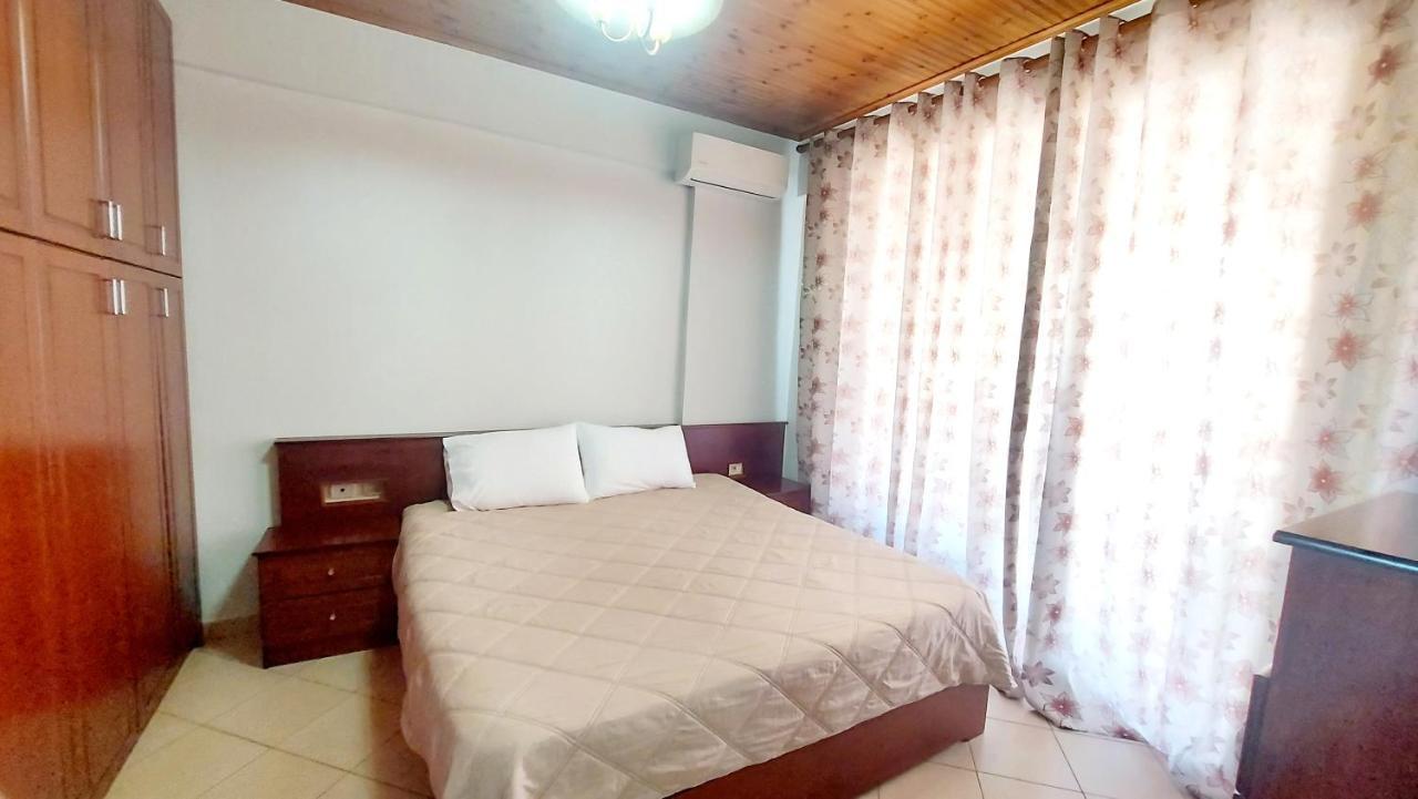 Sea View Apartment Saranda Eksteriør billede
